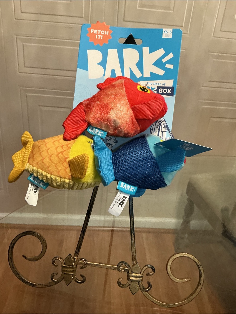 Brand New Set BarkBox The Groupers 3 Piece Squeaky Plush Dog Toys - Picture 3 of 5